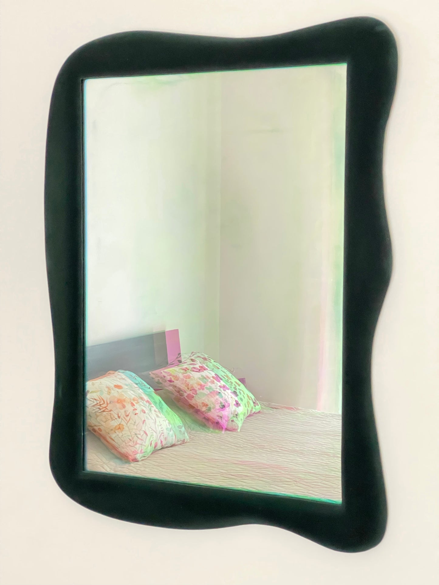 Rainbow Reflector wavy wall mirror 62x82 cm