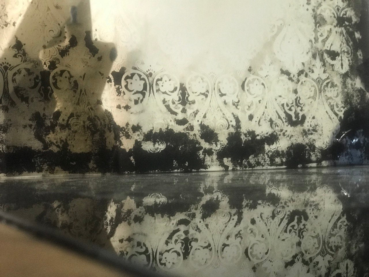 Antique design wall mirror 70x50 cm