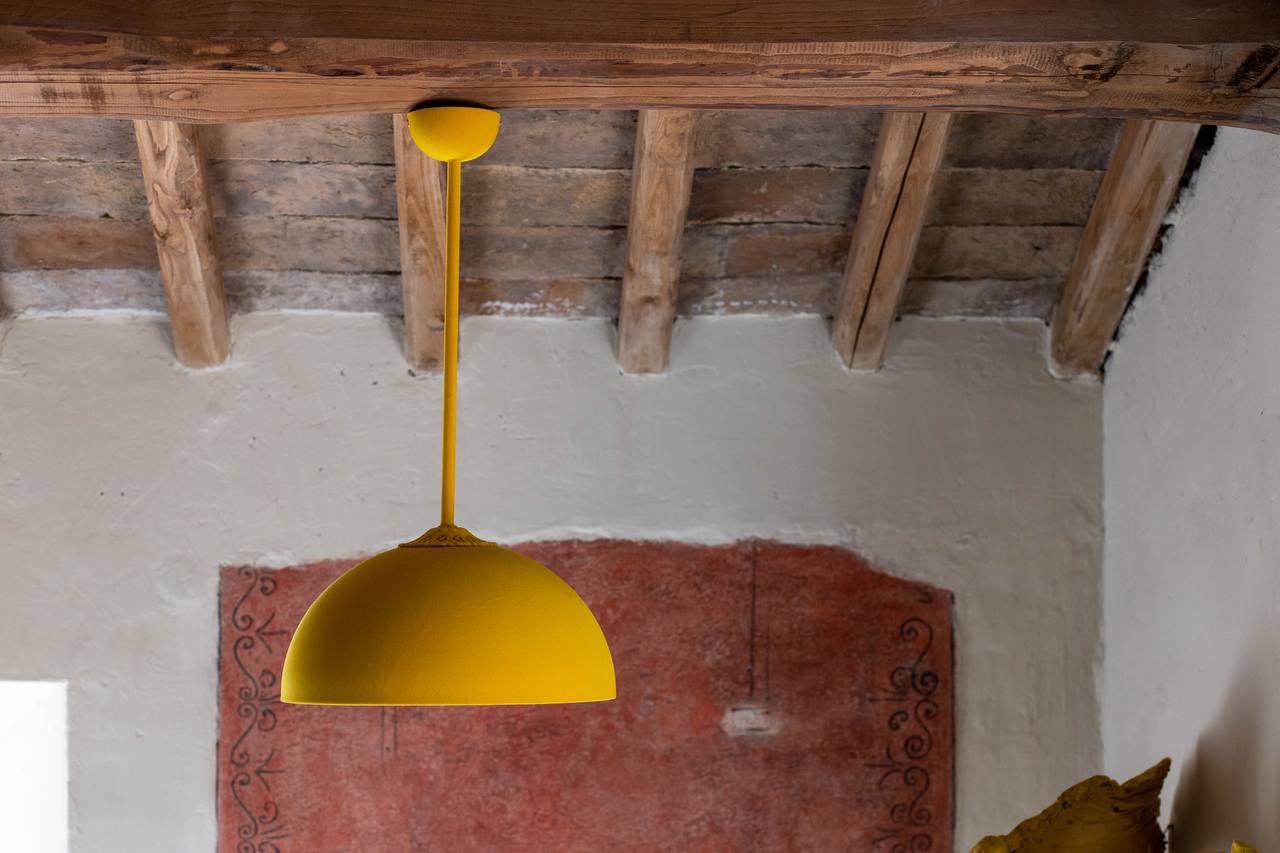 Lustre suspendu en velours beige